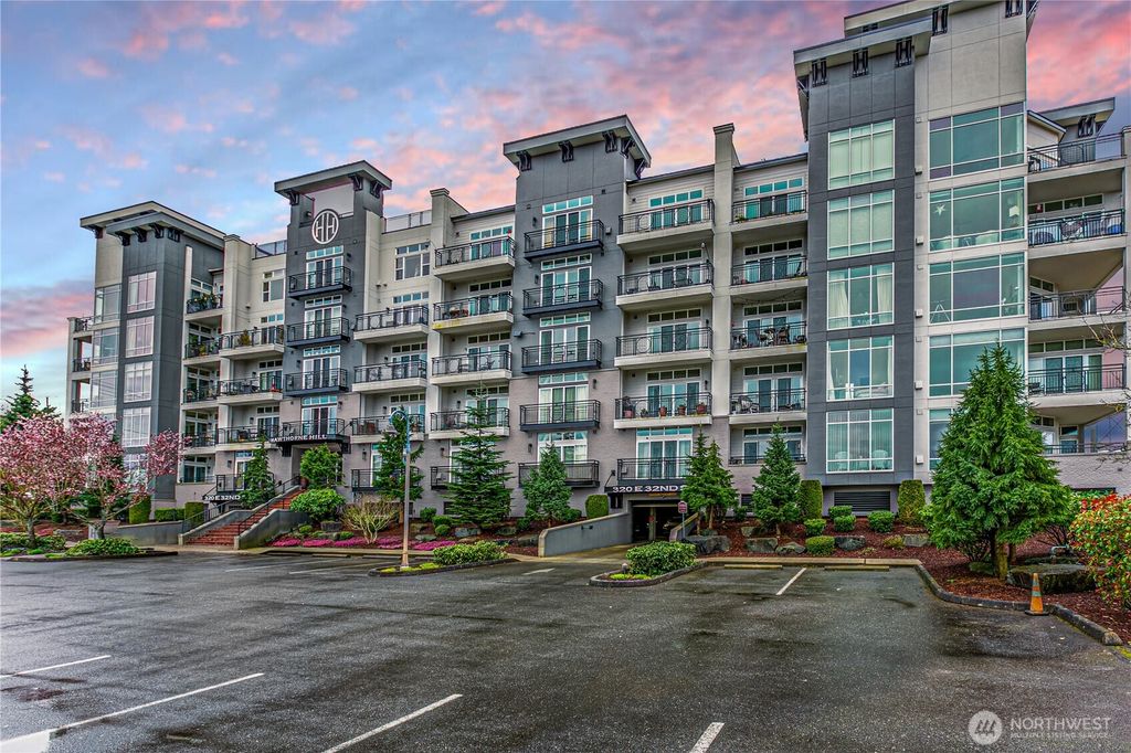 Photo of 320 E 32nd Street #209, Tacoma, WA 98404 (MLS # 2492693)