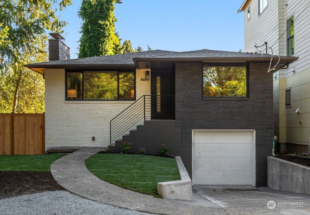 Photo of 1255 NE 98th Street, Seattle, WA 98115 (MLS # 2304949)