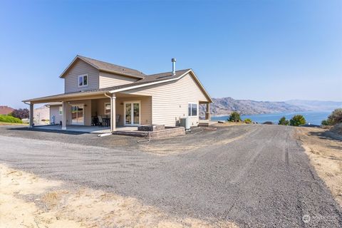 A home in Grand Coulee