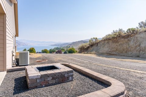 A home in Grand Coulee