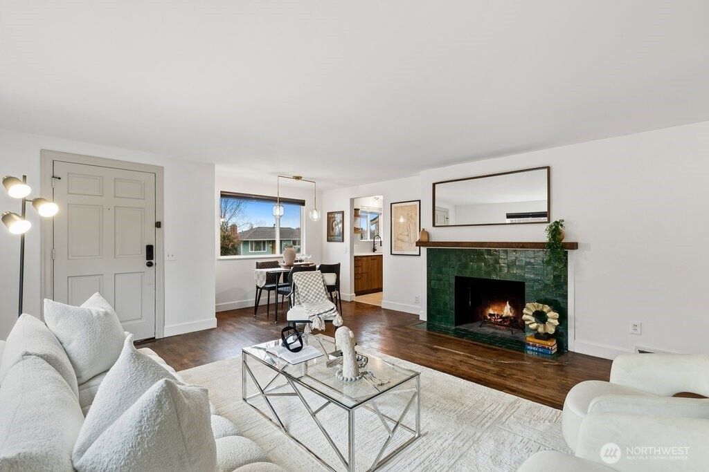 Photo of 9444 26th Avenue SW, Seattle, WA 98106 (MLS # 2489348)