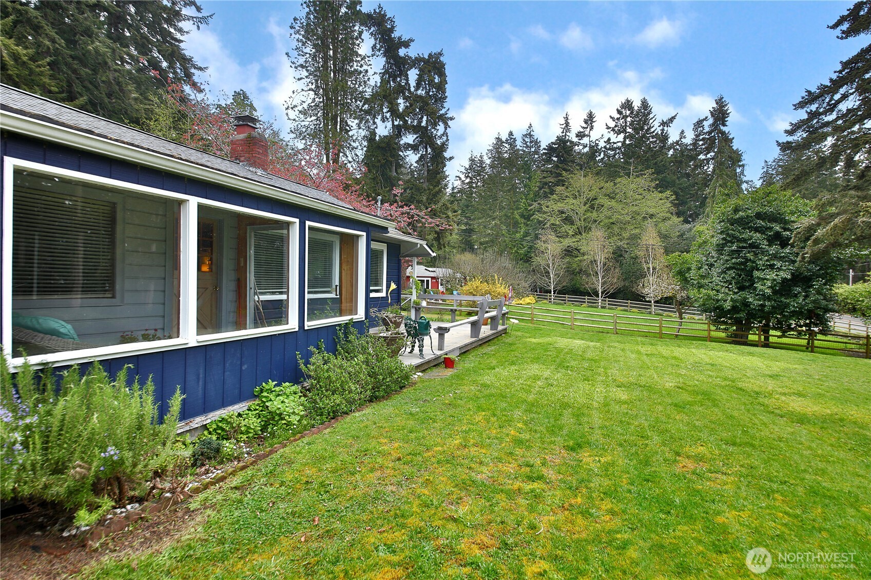 2712 North Bluff Road