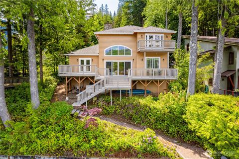 Photo of 33571 Cliff Road, Mount Vernon, WA 98274 (MLS # 2500778)