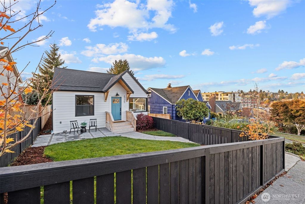 Photo of 4725 37th Avenue SW, Seattle, WA 98126 (MLS # 2490697)