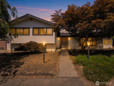 Photo of 2344 Mt Baker Highway, Bellingham, WA 98226 (MLS # 2567657)