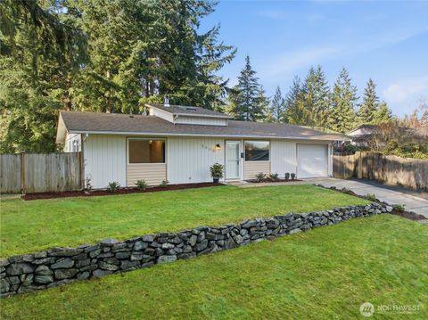 Photo of 5408 81st Avenue Ct W, University Place, WA 98467 (MLS # 2464708)