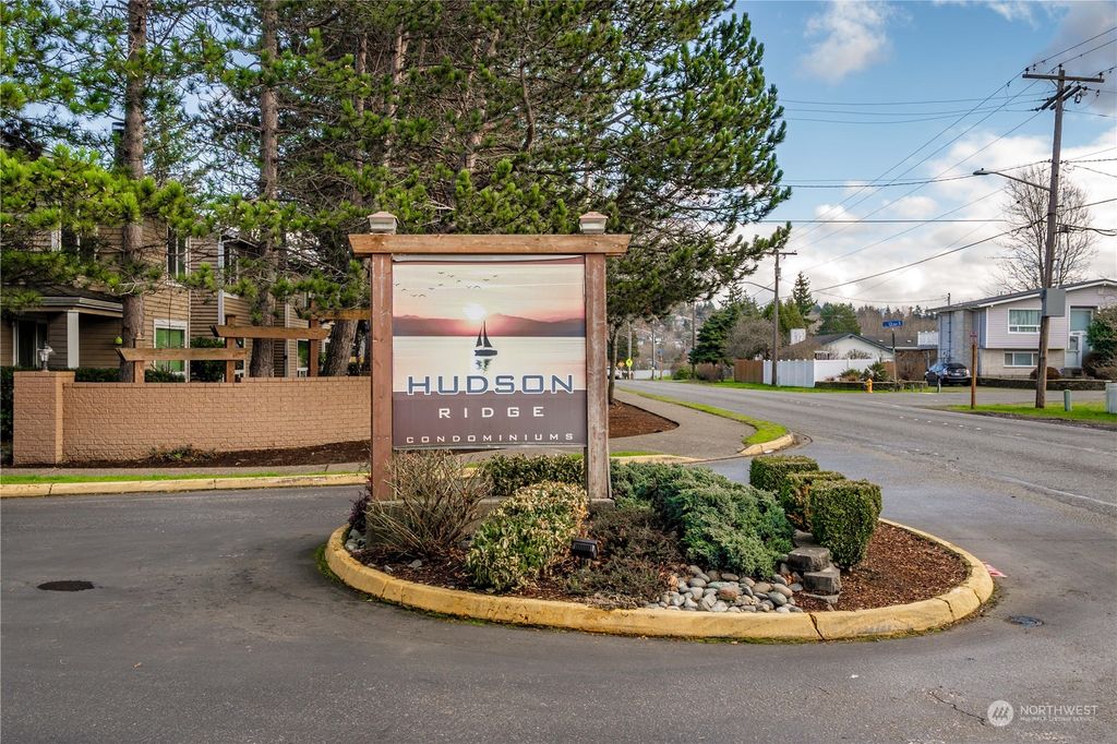 Photo of 23917 12th Place S #2506, Des Moines, WA 98198 (MLS # 2197596)