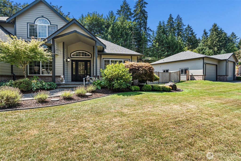 Photo of 3116 158th Street Ct E, Tacoma, WA 98446 (MLS # 2567251)