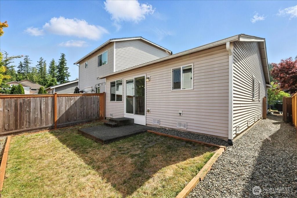 Photo of 28119 240th Ave SE Ave, Maple Valley, WA 98038 (MLS # 2404660)