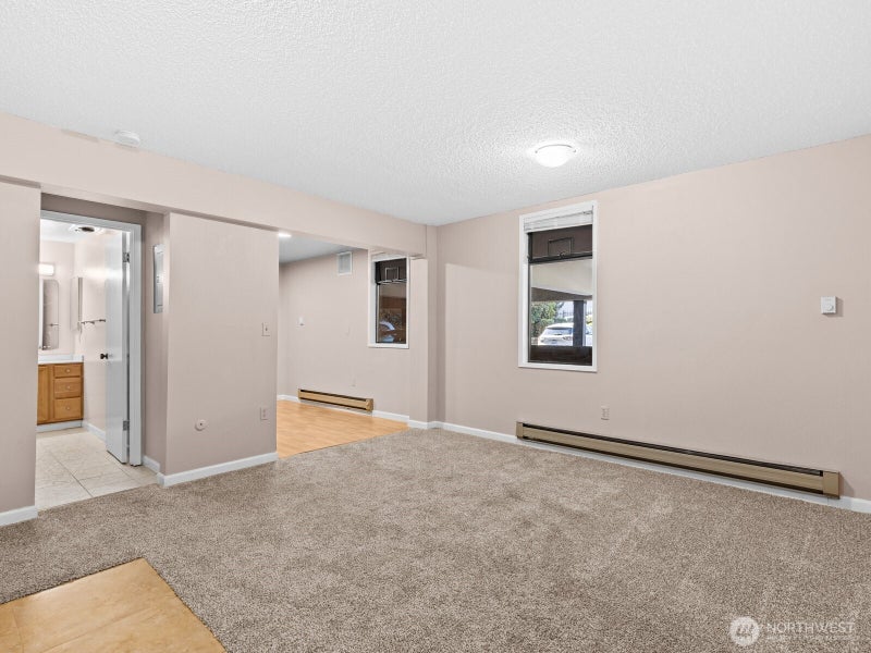 4444 44th Avenue SW B01
