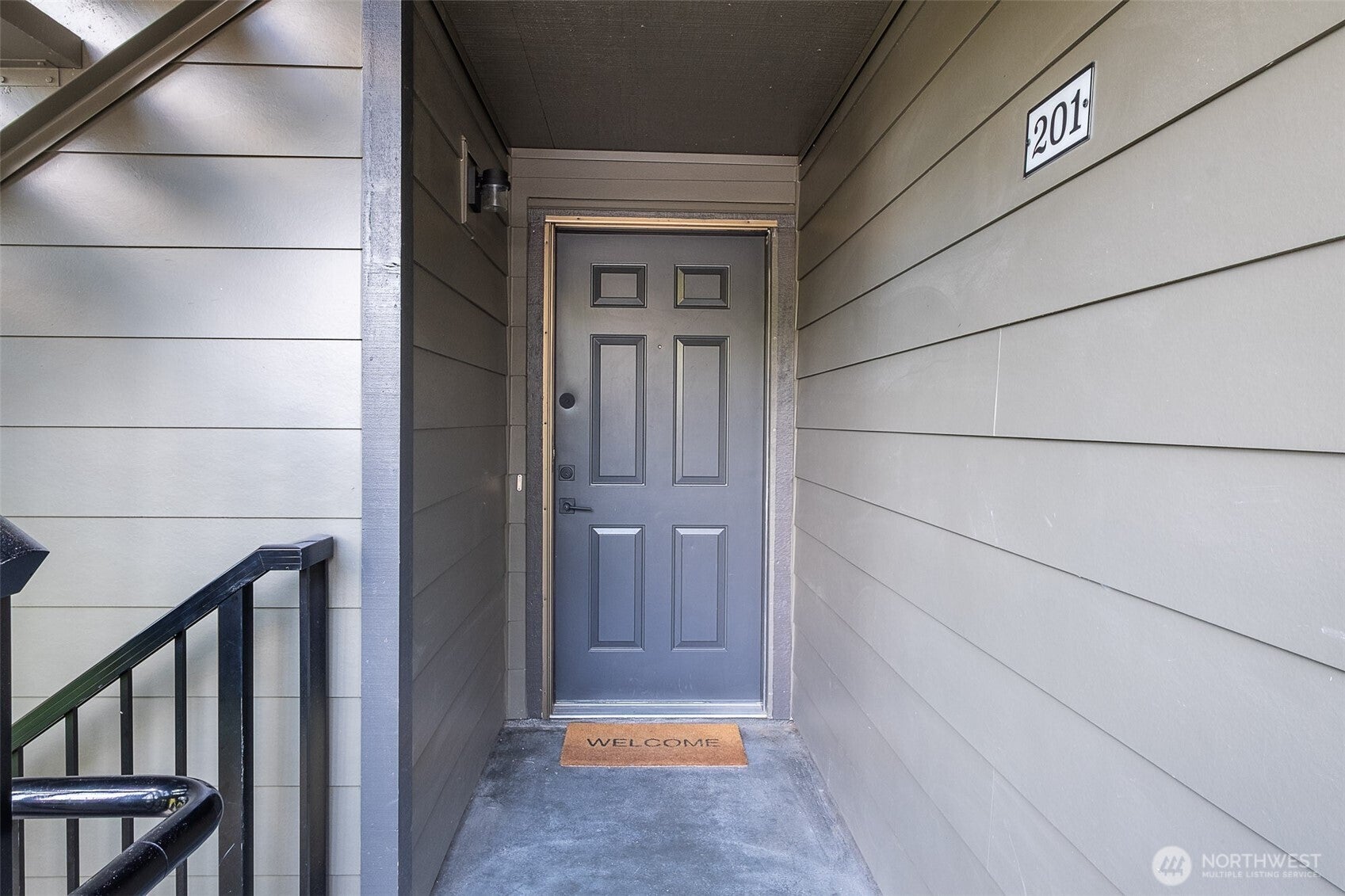 1800 N 105th Street 9-201