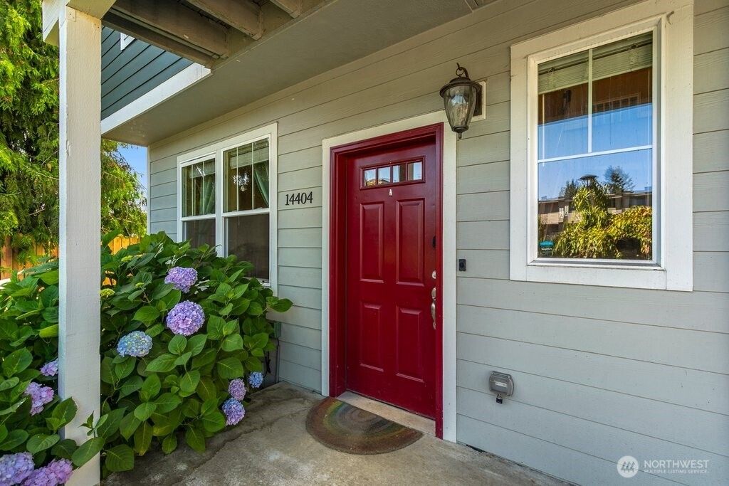 Photo of 14404 34th Lane S, Tukwila, WA 98168 (MLS # 2408155)