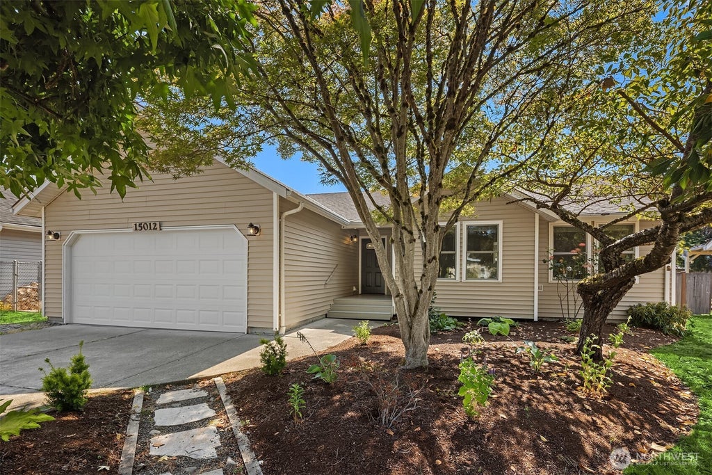 Photo of 15012 132nd Avenue SE, Renton, WA 98058 (MLS # 2571053)