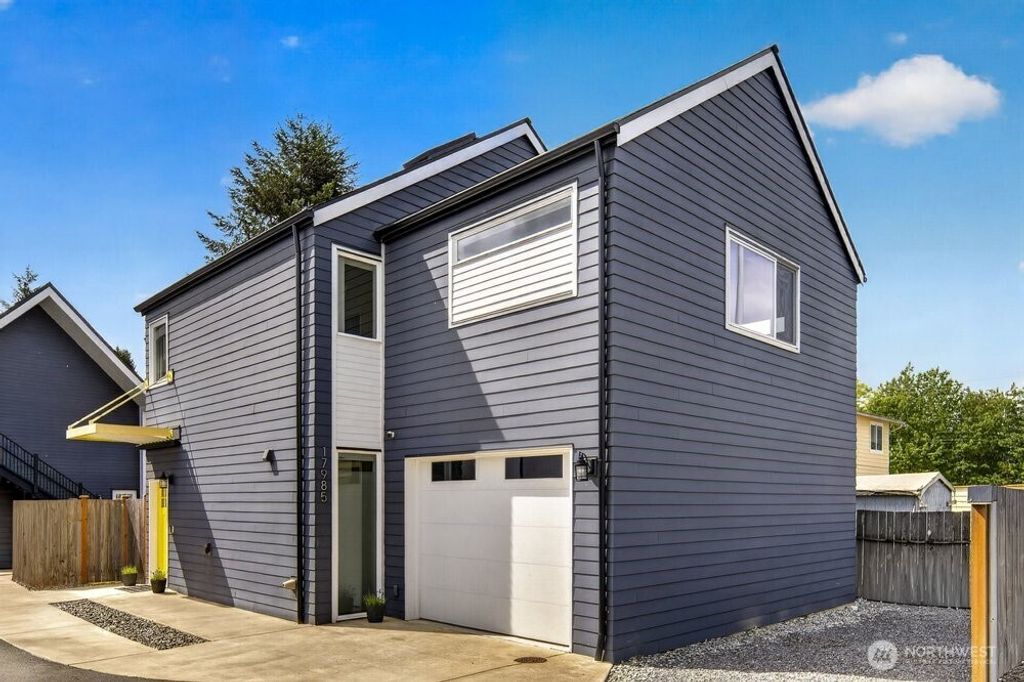 Photo of 17985 W Columbia Street, Monroe, WA 98272 (MLS # 2531112)