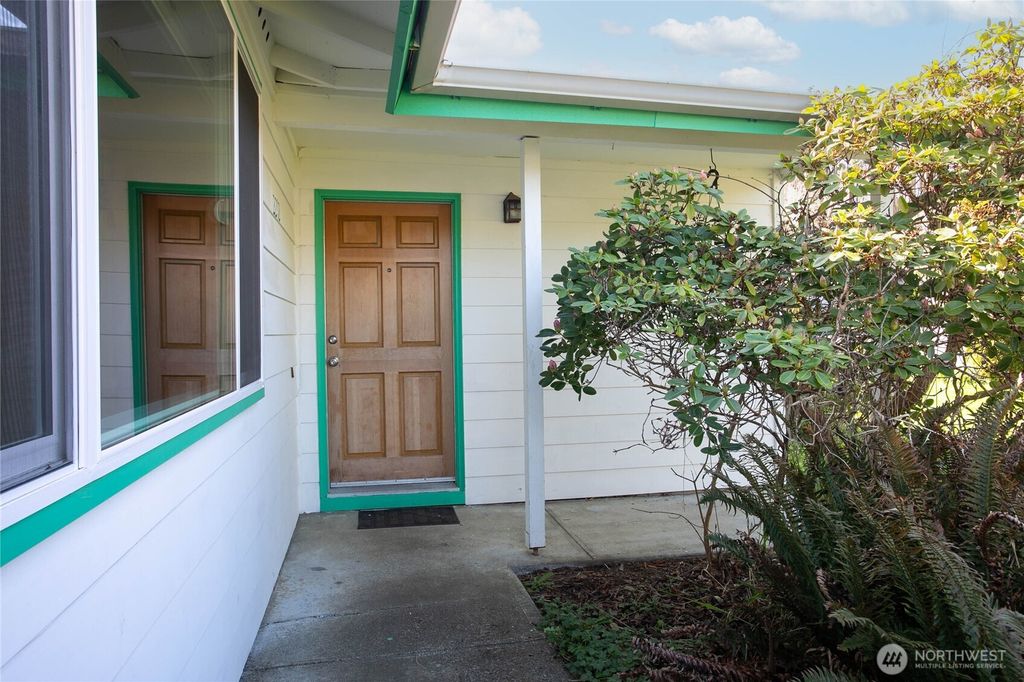 Photo of 2202 Mill Avenue, Bellingham, WA 98225 (MLS # 2504341)