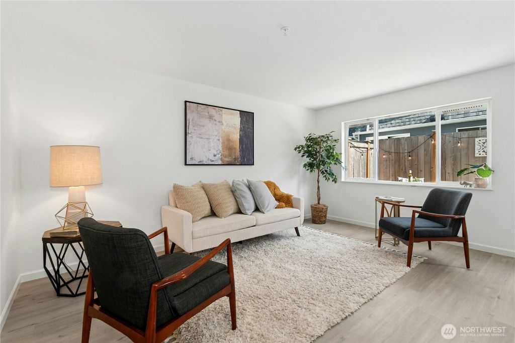 Photo of 1505 W Casino Road #16, Everett, WA 98204 (MLS # 2434013)