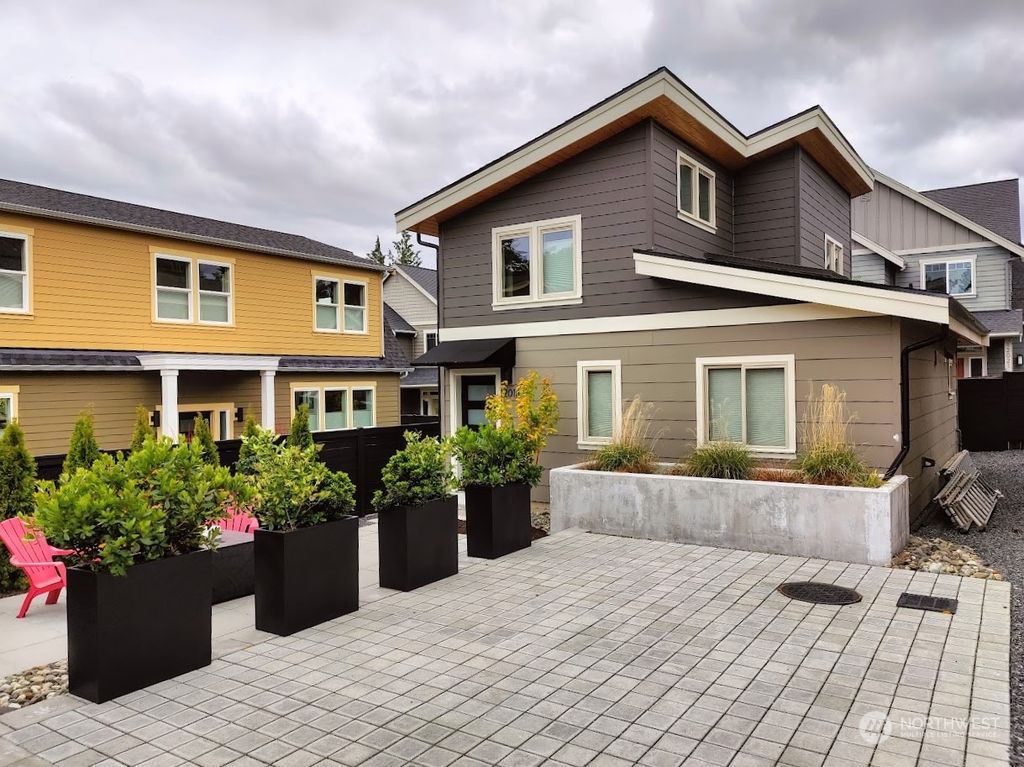 Photo of 12013 B 9th Avenue NW, Seattle, WA 98177 (MLS # 2012102)