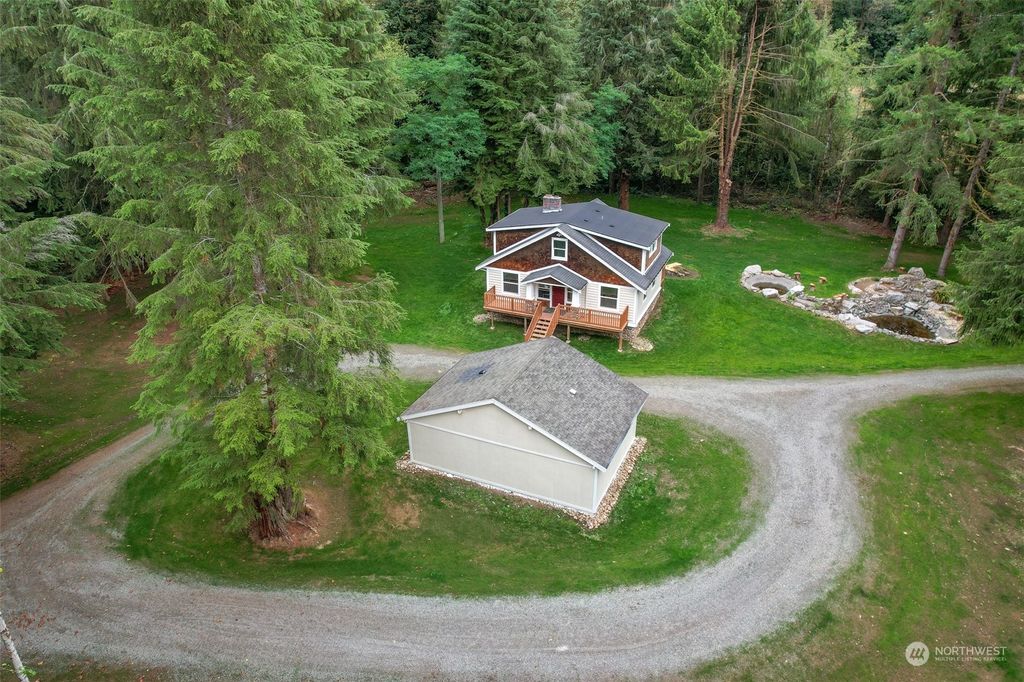 Photo of 9908 Upper Preston Road SE, Preston, WA 98027 (MLS # 2327935)