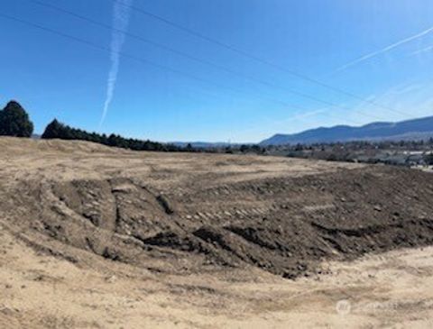 Photo of 8888 8th Street NE, East Wenatchee, WA 98802 (MLS # 2542920)