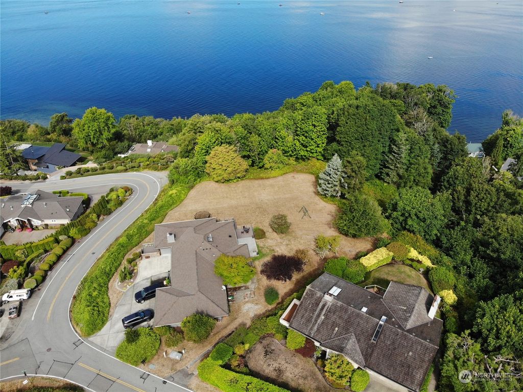 Photo of 9 92nd Street SW, Mukilteo, WA 98275 (MLS # 2150049)