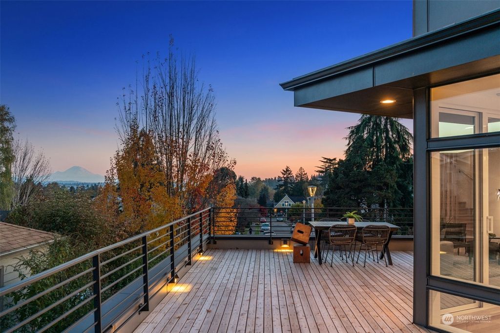 Photo of 5300 NE 67th Street, Seattle, WA 98115 (MLS # 2074190)