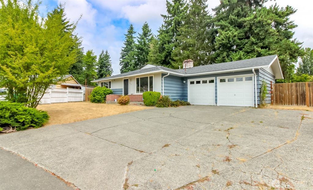 Photo of 838 S 316th Street, Federal Way, WA 98003 (MLS # 2370669)