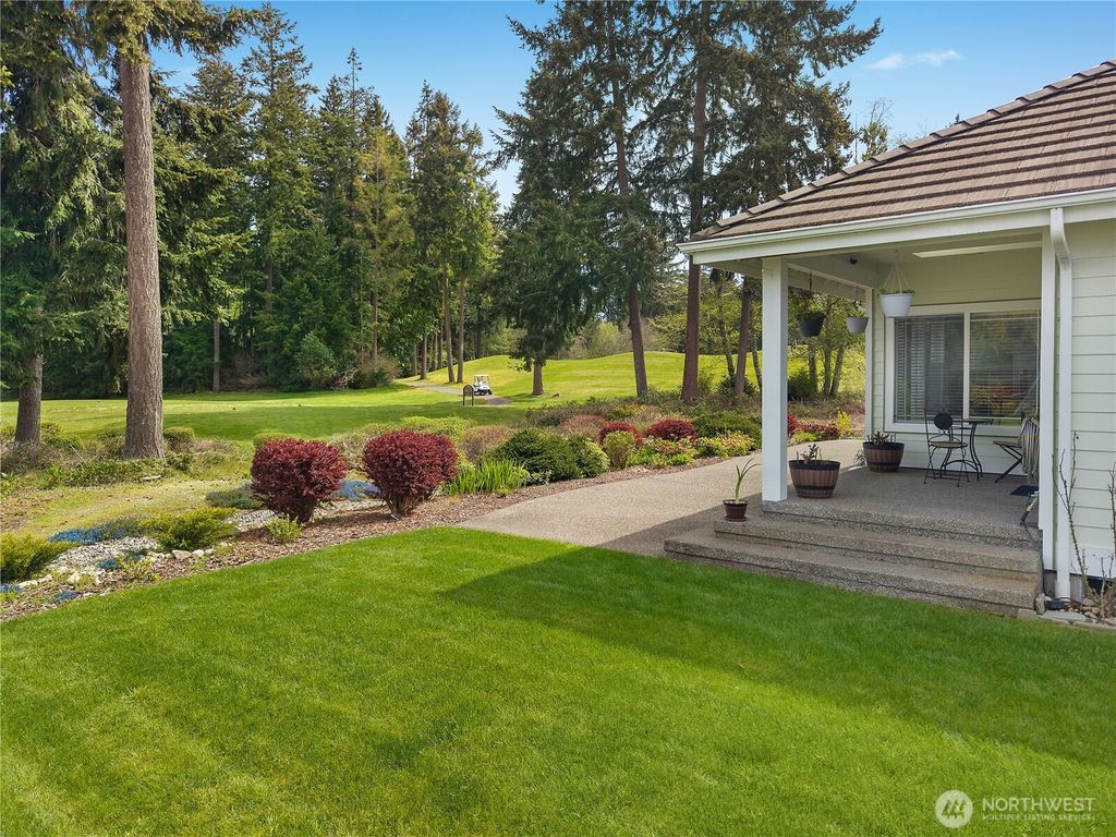 Photo of 4036 Campus Green Drive NE, Lacey, WA 98516 (MLS # 2508097)