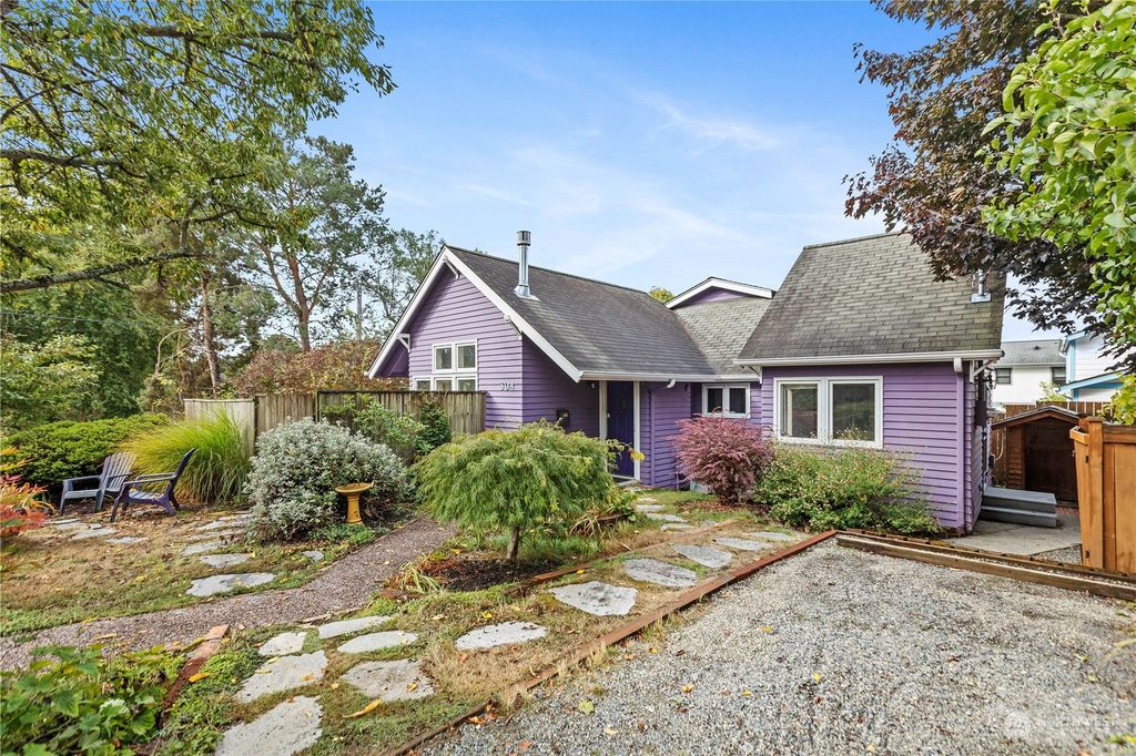 Photo of 304 NW 44th Street, Seattle, WA 98107 (MLS # 2166155)