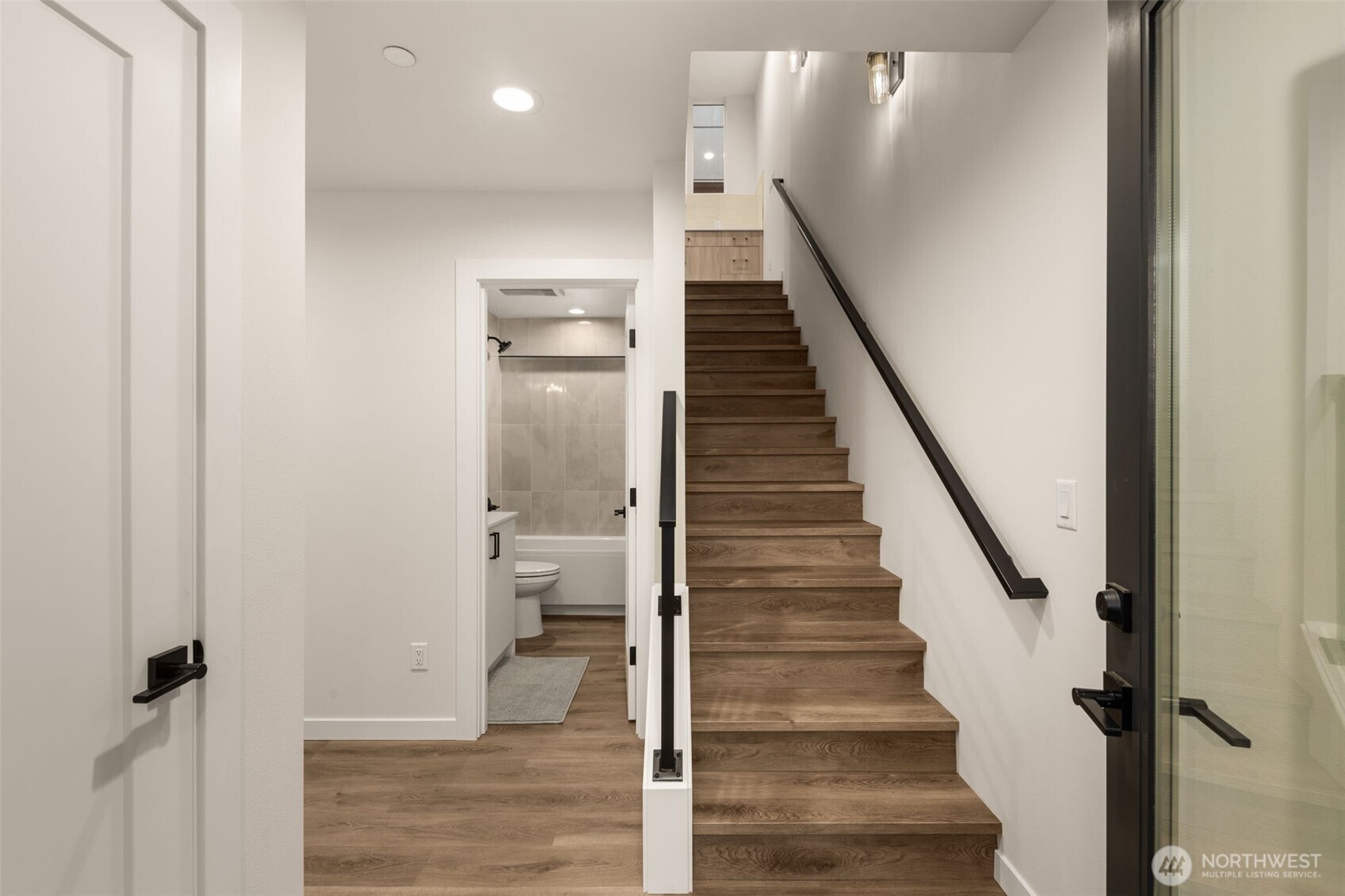 2017 W Bertona Street