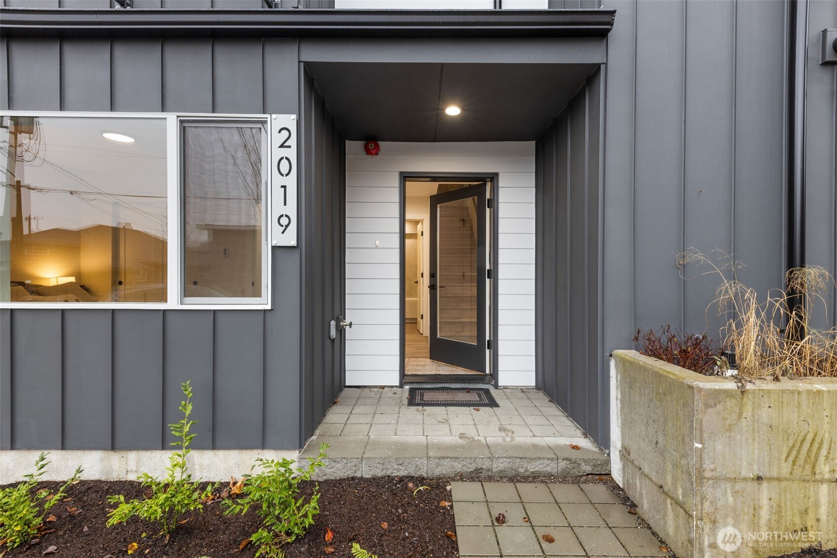 2017 W Bertona Street