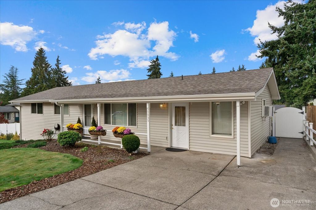 Photo of 30035 47th Place S, Auburn, WA 98001 (MLS # 2444021)
