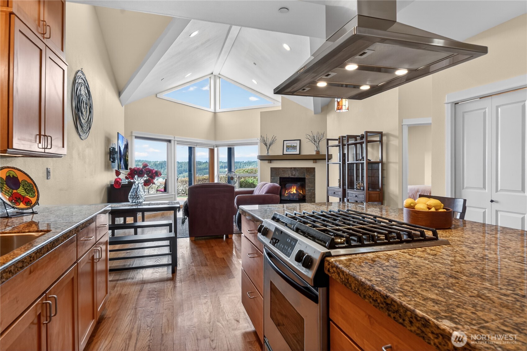 383 NE Romance Hill Road C