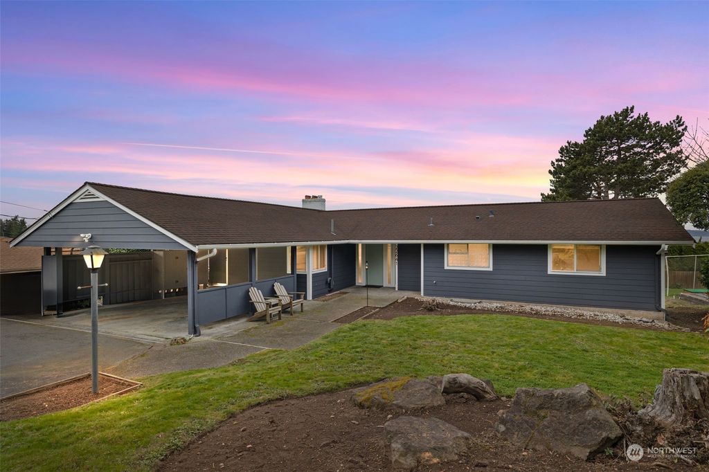 Photo of 22641 10th Avenue S, Des Moines, WA 98198 (MLS # 2194326)