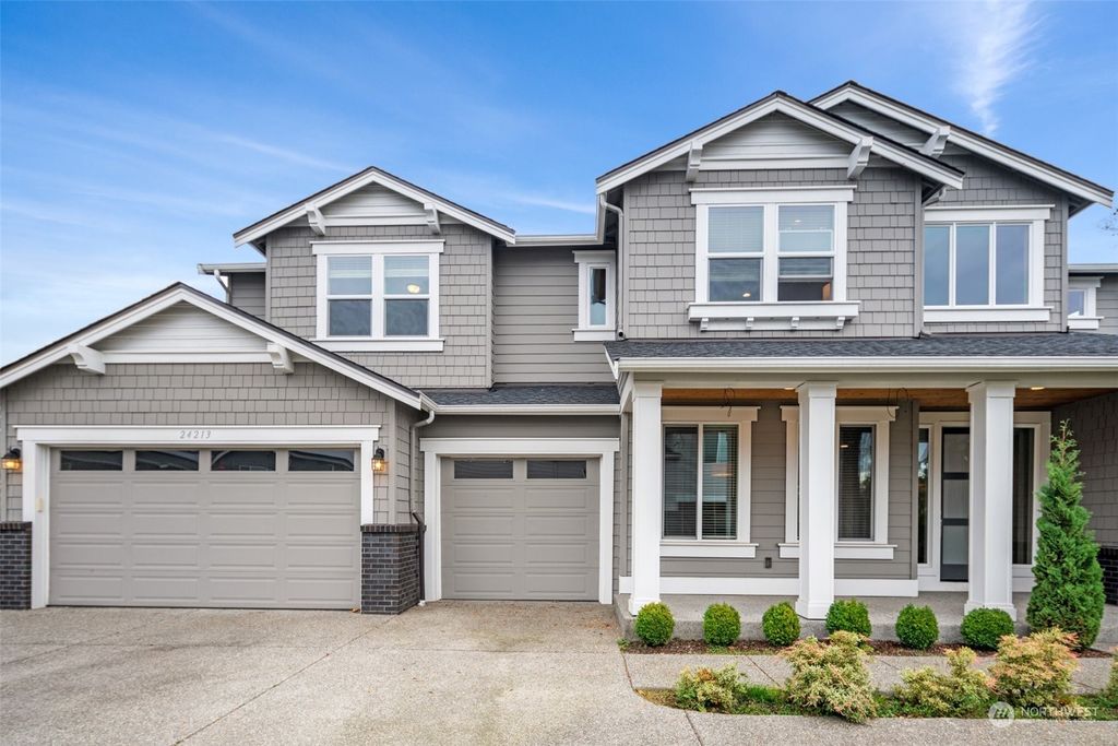 Photo of 24213 1st Avenue SE, Bothell, WA 98021 (MLS # 2010460)