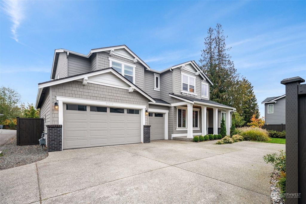 Photo of 24213 1st Avenue SE, Bothell, WA 98021 (MLS # 2010460)