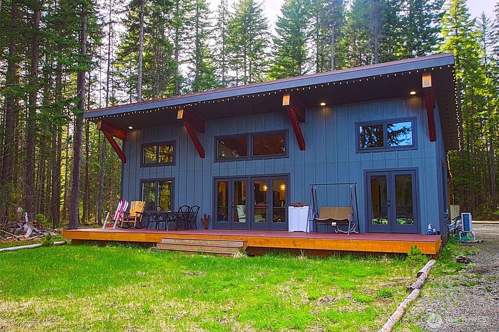 Photo of 330 Silver Trail Lane, Easton, WA 98925 (MLS # 2510346)