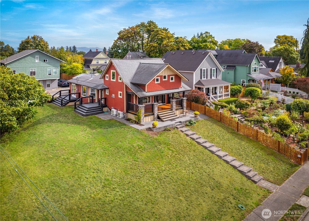 Photo of 529 AVENUE C, Snohomish, WA 98290 (MLS # 2587769)