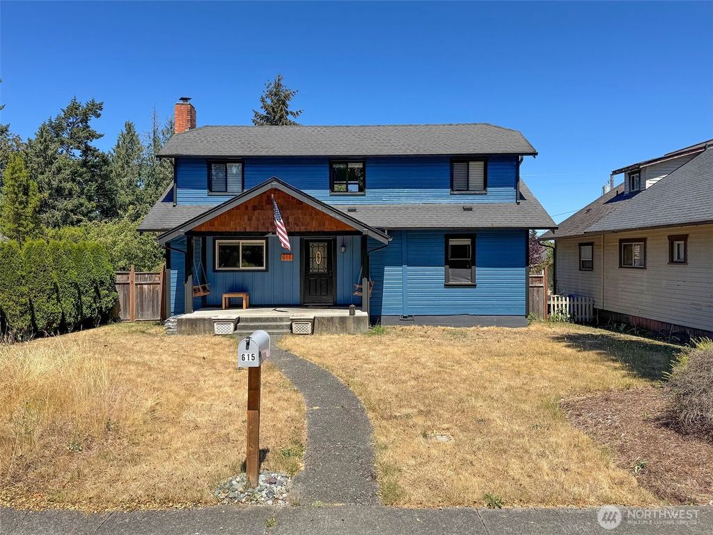 Photo of 615 W 12th Street, Port Angeles, WA 98362 (MLS # 2495878)