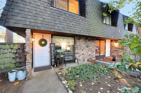 20620 76th Avenue W A Edmonds WA 98026