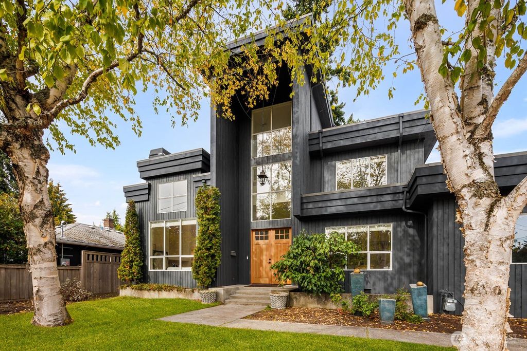 Photo of 4922 SW Hudson Street, Seattle, WA 98116 (MLS # 2448174)