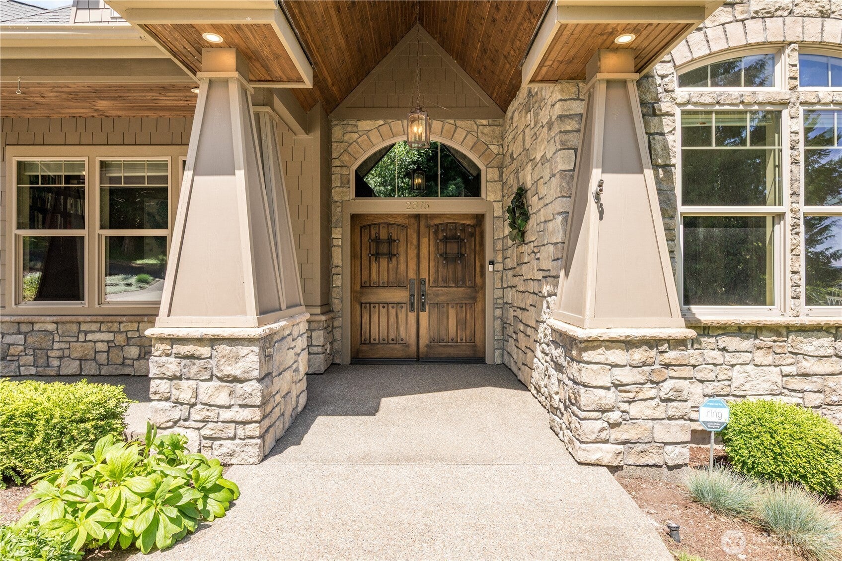 2375 Trillium