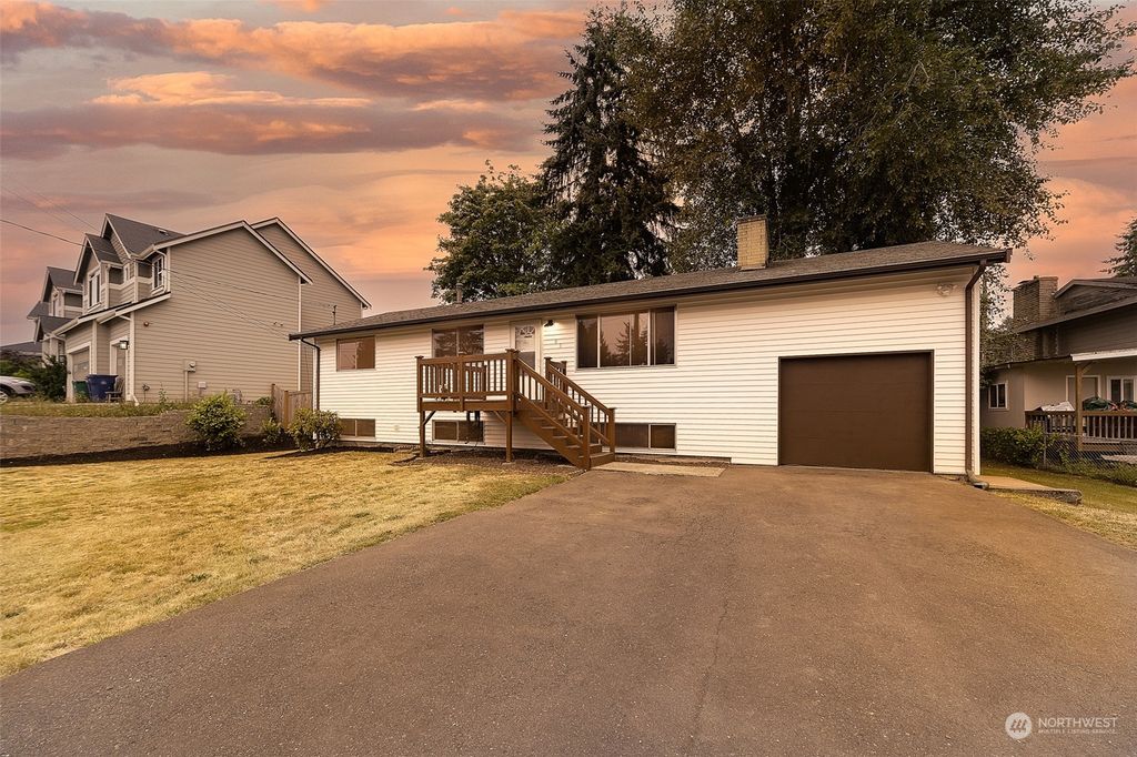 Photo of 14143 34th Avenue S, Tukwila, WA 98168 (MLS # 2143681)