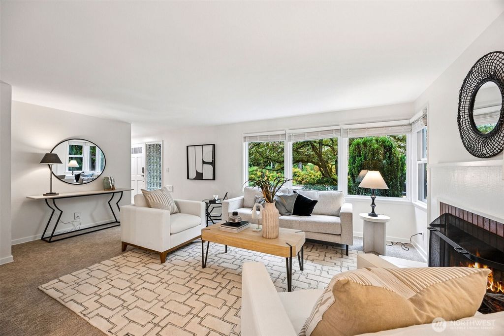 Photo of 4715 NE 54th Street, Seattle, WA 98105 (MLS # 2422203)