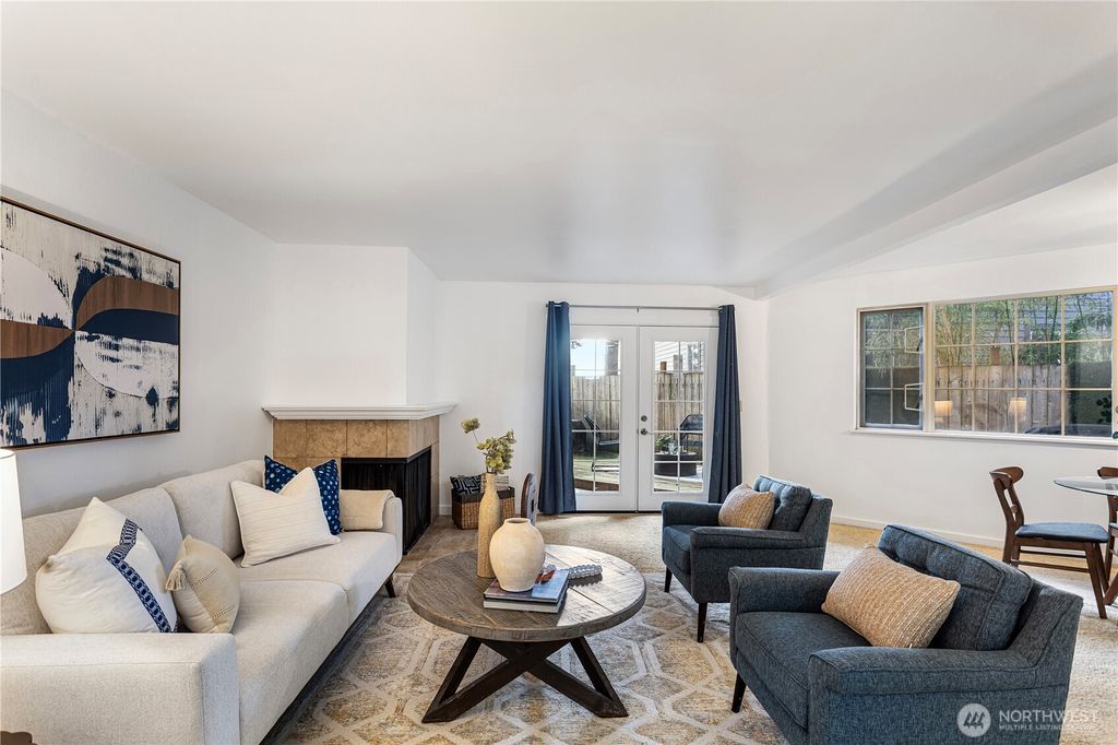 Photo of 12003 100th Avenue NE #101, Kirkland, WA 98034 (MLS # 2486625)