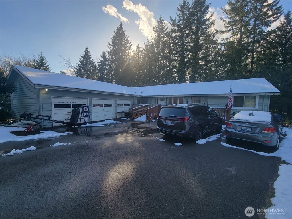 Photo of 14600 SE 181st Street, Renton, WA 98058 (MLS # 2493266)