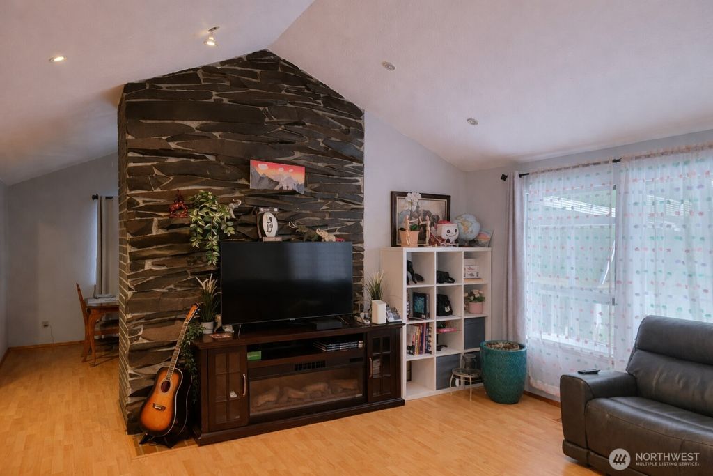 Photo of 14600 SE 181st Street, Renton, WA 98058 (MLS # 2493266)