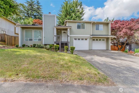 Photo of 2613 SW 340th Place, Federal Way, WA 98023 (MLS # 2538243)