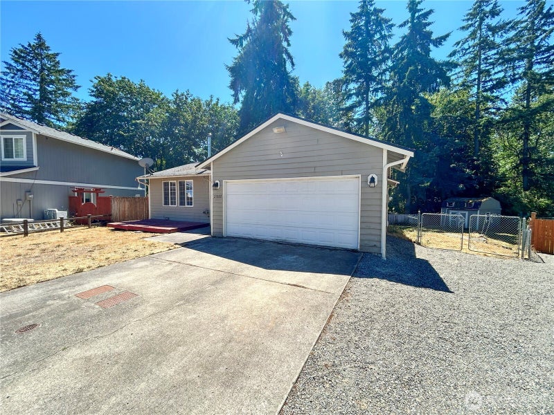 25322 39th Avenue E
