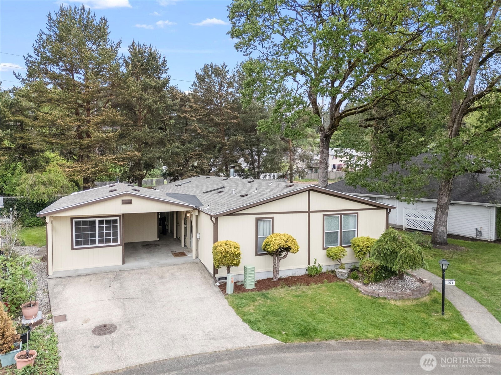 1829 137th Street E 101