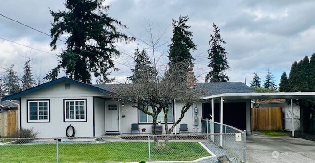 Photo of 17019 19th Avenue E, Spanaway, WA 98387 (MLS # 2487478)